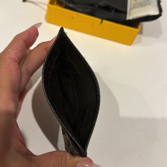 Fendi Authentic Vintage Card Wallet with Dust Bag and original Box in EUC. - Picture 6 of 10